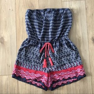 Patterned Strapless Romper with Pockets